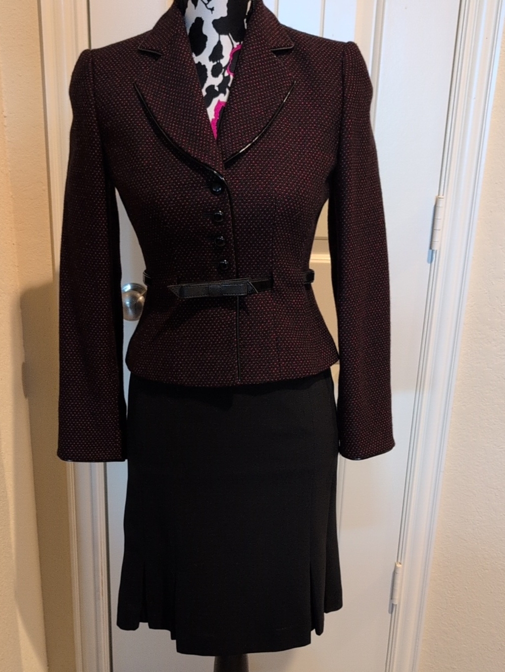 Tahari Tailored Red & Black Skirt Suit Size 0P